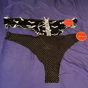 Set of  NWT Splendies Halloween Thongs